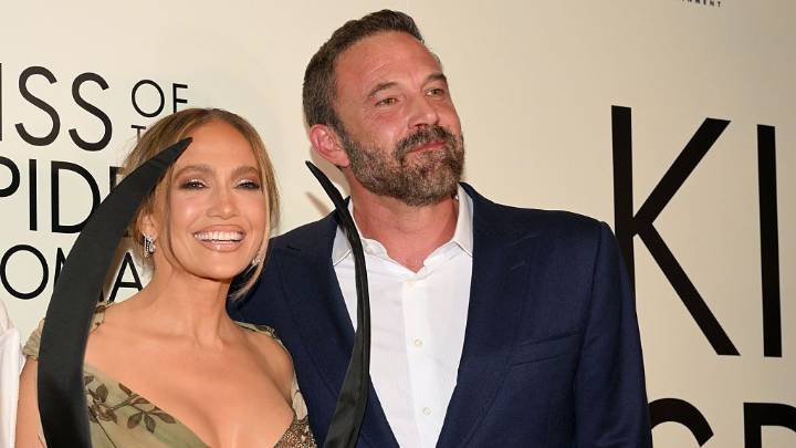 Jennifer Lopez and Ben Affleck Have a Tender Reunion on the Red Carpet