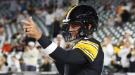How many QBs have beaten every NFL team? Aaron Rodgers can join list
