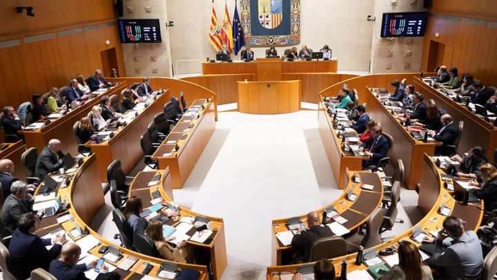 Polémica en las Cortes por un comentario tras la intervención de IU: "¿se droga?"