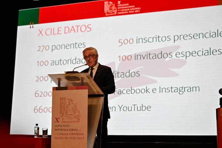 “El español no es una realidad estática, sino un espacio dinámico de mestizaje y proyección gl...