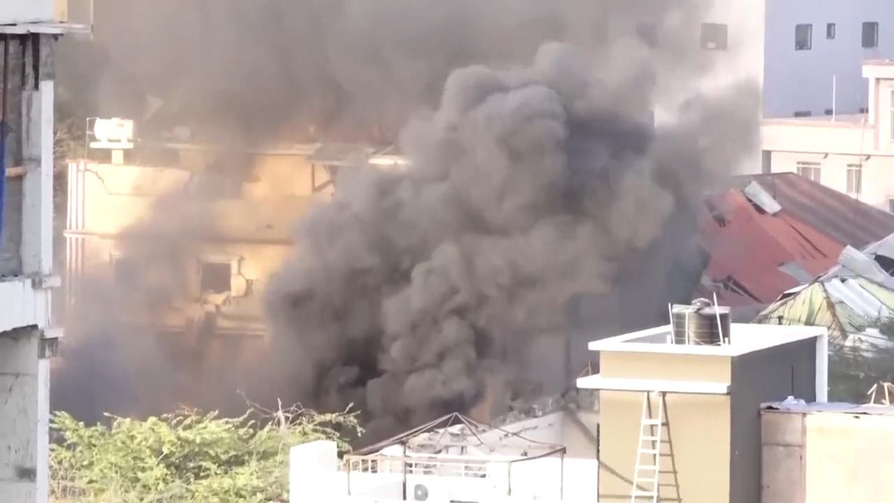 Militants attack major prison in Mogadishu hours after roadblocks lifted