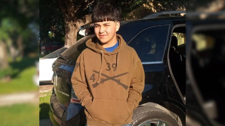 15-year-old stabbed to death, father injured across from Fort Worth high school