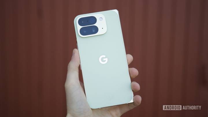 Google’s latest Android Canary is finally available for the entire Pixel family