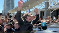 Huevazos y enfrentamientos forzaron la suspensión del acto de Milei en Santa Fe