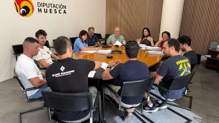 Diputación de Huesca y Comité de Huelga de bomberos alcanzan un preacuerdo con cuatro mejoras
