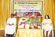 Mangaluru: Aid distributed to students under Michael D'Souza & Family Educare Endowment Fund