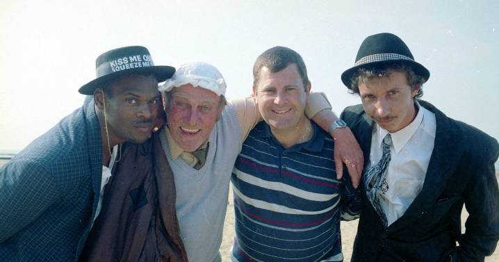 Only Fools and Horses legend dies aged 68