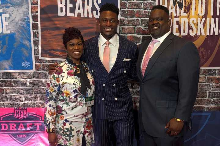 Who Are DK Metcalf’s Parents? All About Mom Tonya & Dad Terrence Metcalf Discover all about Steelers WR DK Metcalf parents, Tonya and Terrence, their background, and family. Read more on EssentiallySp