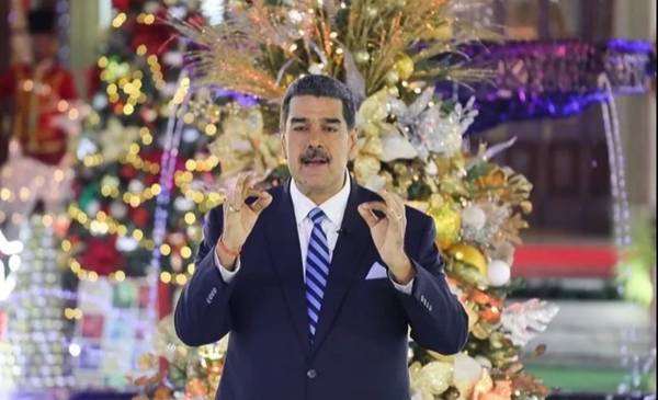 Maduro volvió a adelantar la Navidad en Venezuela