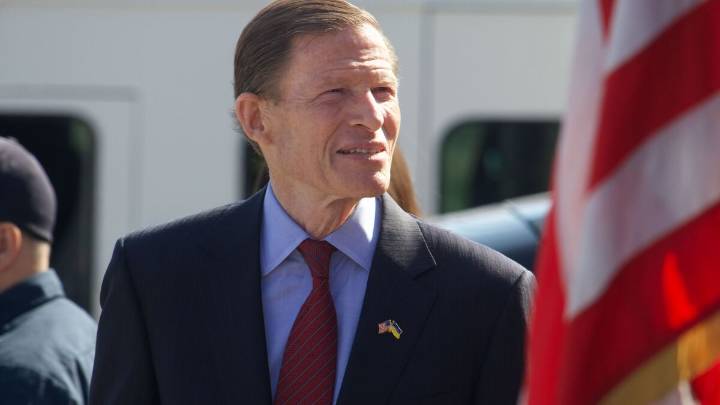 Trump calls for investigation into Blumenthal for military service claims