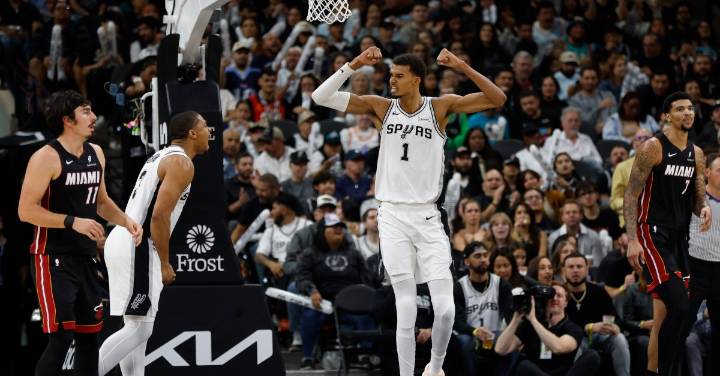 Spurs beat the Heat for franchise