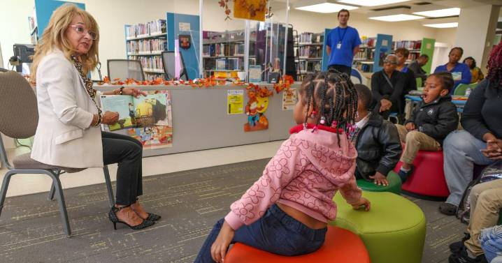 Dolly Parton Imagination Library program now provides books to kids across all of Lake County