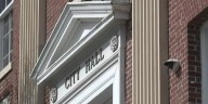3 key staff members of the Burlington mayor’s office set to resign