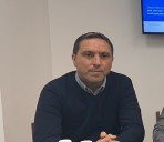 ⁠Martínez Chana comparte su experiencia con el cáncer: «Aquí se mira la tarjeta sanitaria, no la de crédito”