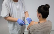 Sanidad recuerda la efectividad de la vacunación frente a la gripe y covid y anima a la población a participar en la campaña Hoy se ha iniciado la vacunación frente a la gripe y covid en adultos para 