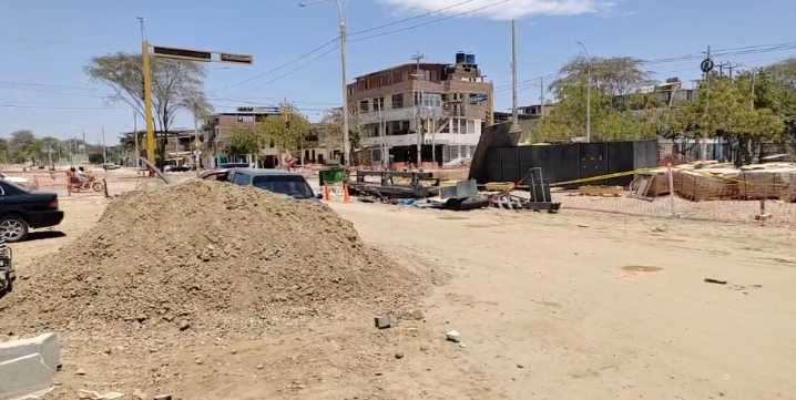 Vecinos y comerciantes alertan abandono en Don Bosco y reclaman reactivación inmediata de la obra