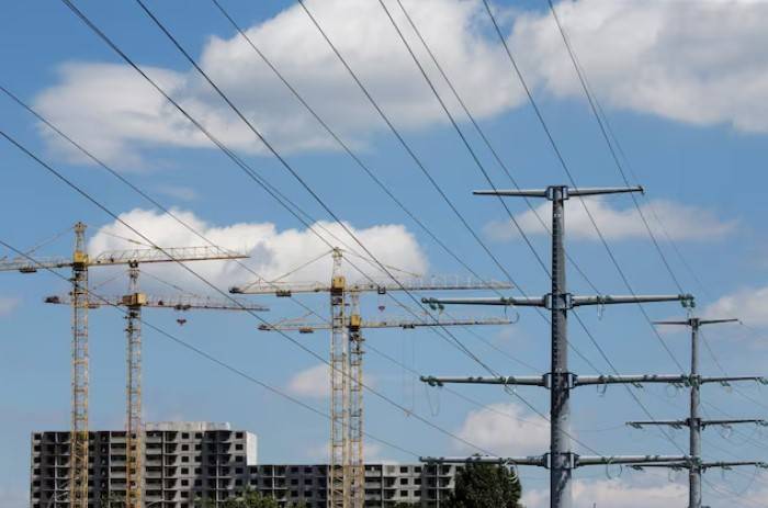 Kyiv power restored to 800,000 after Russian attacks on energy grid