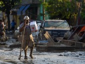 Van 79 muertos por lluvias en México; llegan a todas las comunidades incomunicadas