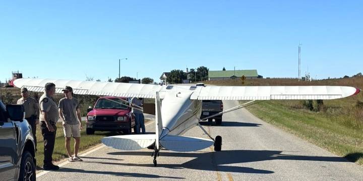 Small plane makes emergency landing in Washington County