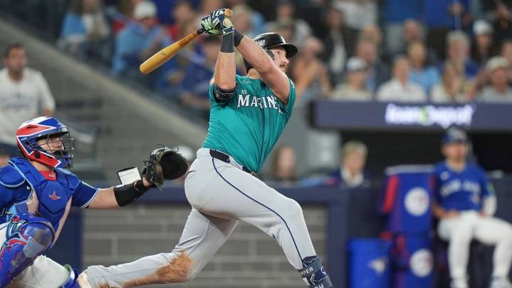Raleigh homers, Polanco drives in 2 runs and Mariners beat Blue Jays 3