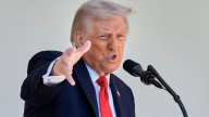 Trump exige al Departamento de Justicia que le pague 230 millones de dólares por los casos en su contra
