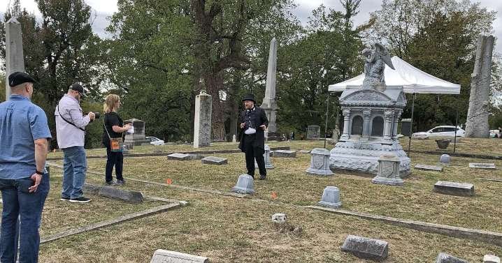 Presenters bring Spring Hill Cemetery history alive for weekend walking tour