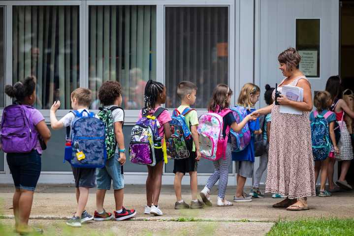 Kalamazoo Public Schools swaps out Styrofoam lunch trays