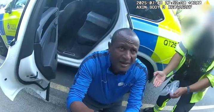 Asylum seeker released by mistake tried to return to prison 'several times'