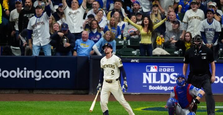 MLB Playoff Roundup: Brewers blast past Cubs to reach NLCS