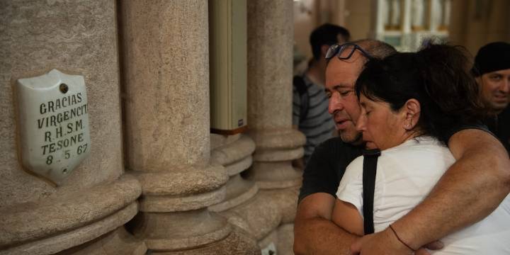 El extenuante camino de la fe: historias de los devotos que marcharon 60 kilómetros para agradecerle a la Virgen de Luján
