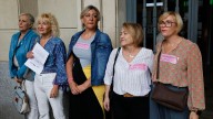 4.000 mujeres y 30 años de historia: así es la asociación de cáncer Amama que se enfrenta a la Junta de Andalucía