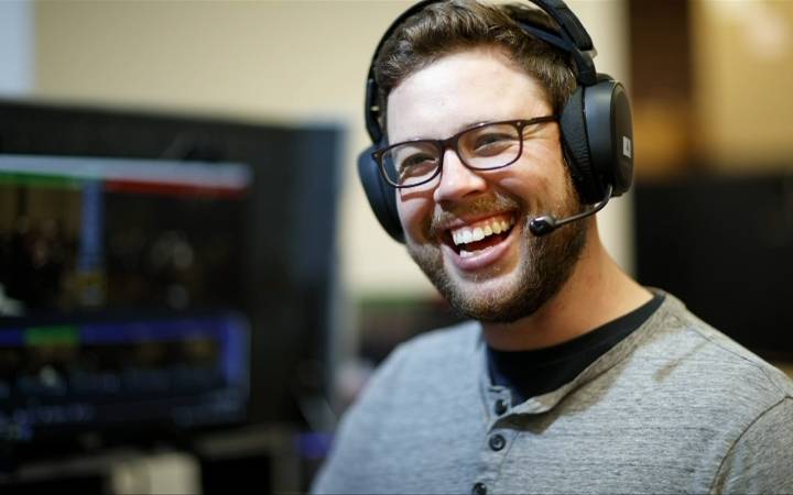 Former CHEK anchor and Roll Focus founder Mike Walker dies after battle with brain cancer