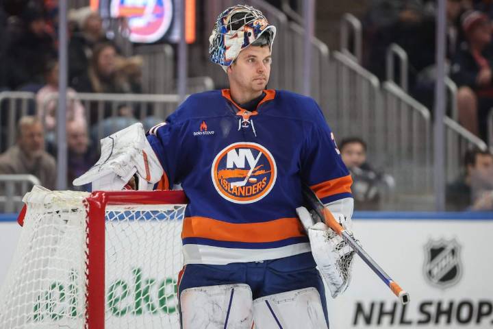 Islanders fire goalie coach, promote Ilya Sorokin's ex-KHL coach from AHL to serve in role