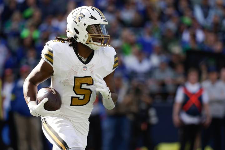 Deadspin | Saints RB Kendre Miller, C Erik McCoy done for season