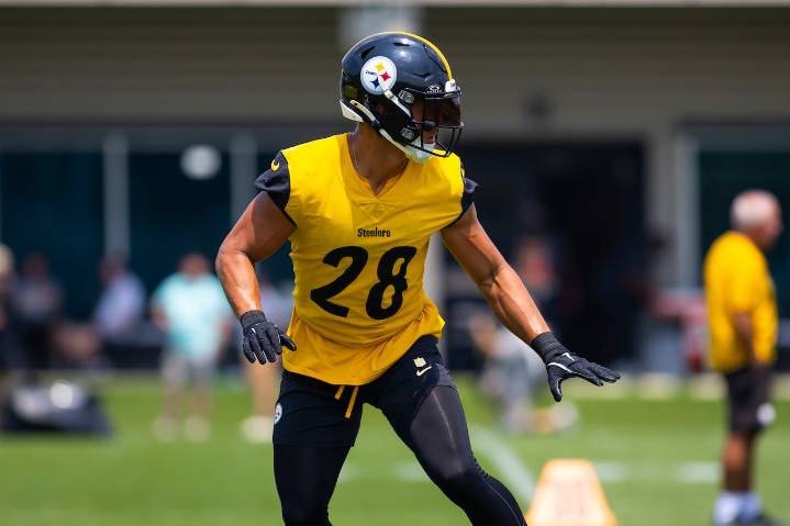 Pittsburgh Steelers’ All-Pro special teamer goes down with potentially serious knee injury