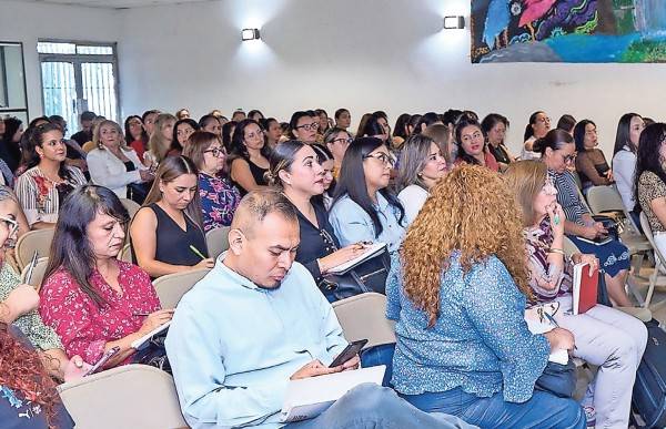 Capacita Unicef a maestros de preescolar y primaria