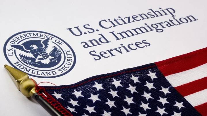 Cambios en USCIS: ahora solo acepta pagos electrónicos para tarifas migratorias