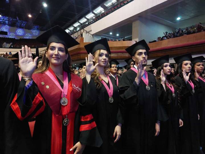 URBE brilla con más de 400 nuevos líderes en su inolvidable noche de transformación.