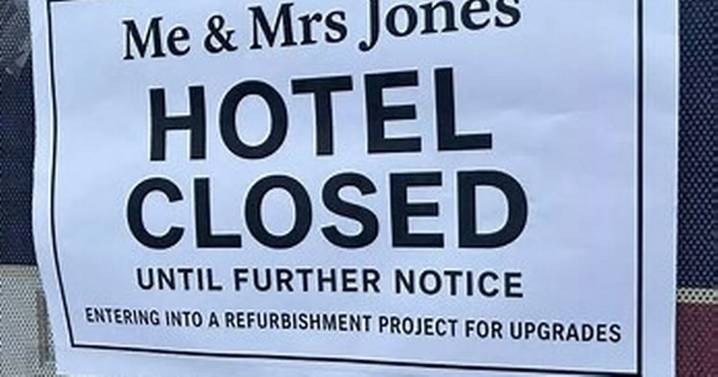 Furious guests arrive at holiday hotspot hotel for bookings