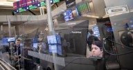 Wall Street cotiza a la baja por cierre parcial del gobierno de EU: Nasdaq cae 0.1%