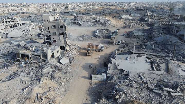 Israel Resumes Strikes on Gaza