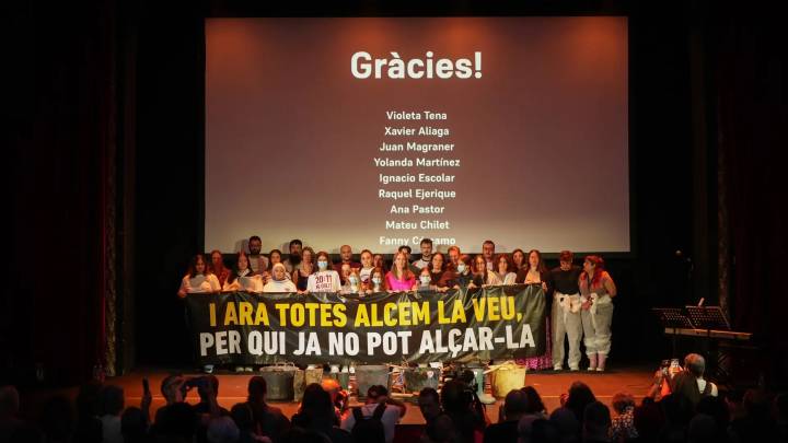 Asociaciones de víctimas homenajean a sus fallecidos un año después de la DANA con canciones, cartas y poemas
