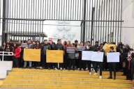 Paran SAT: reclaman baños, papel... y metas de recaudación
