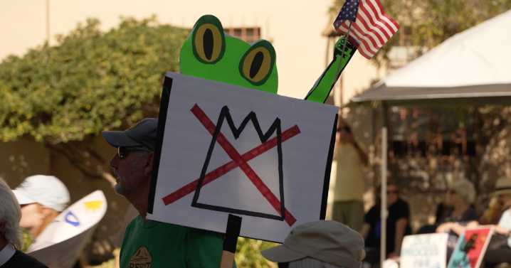 Thousands attend No Kings rally in San Luis Obispo