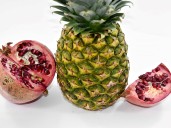 Cómo preparar jugo de granada con piña