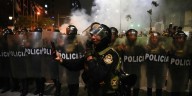 Óscar Arriola, jefe de la PNP, a manifestantes: “Vamos a actuar usando la fuerza (...) Están buscando un Inti y un Bryan”