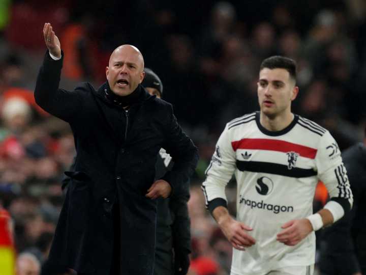 Uncertainty surrounds Liverpool and Man Utd ahead of EPL’s biggest derby