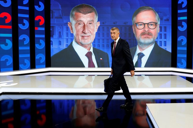 Czechs vote as frontrunner Babis promises lavish spending, less Ukraine support