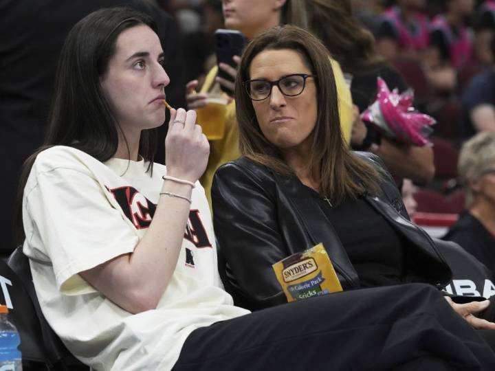 Coach: Caitlin Clark is 'pawn in other people’s narratives’