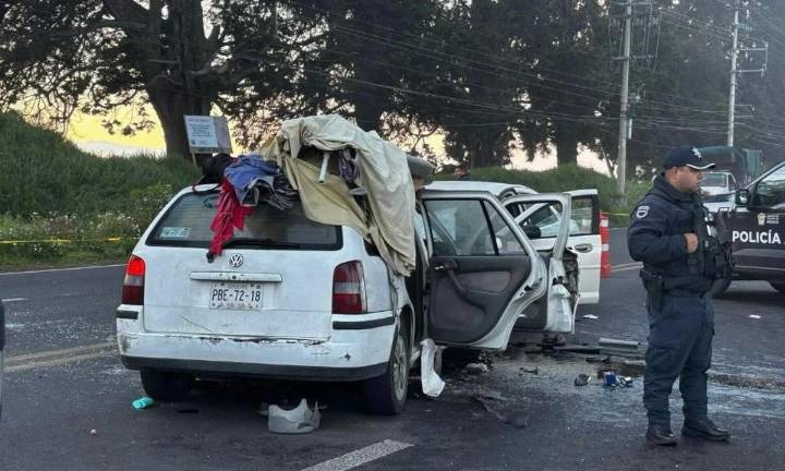 Se destrozan tras choque de frente: Este tramo es una trampa mortal donde los siniestros ocurren de forma alarmante